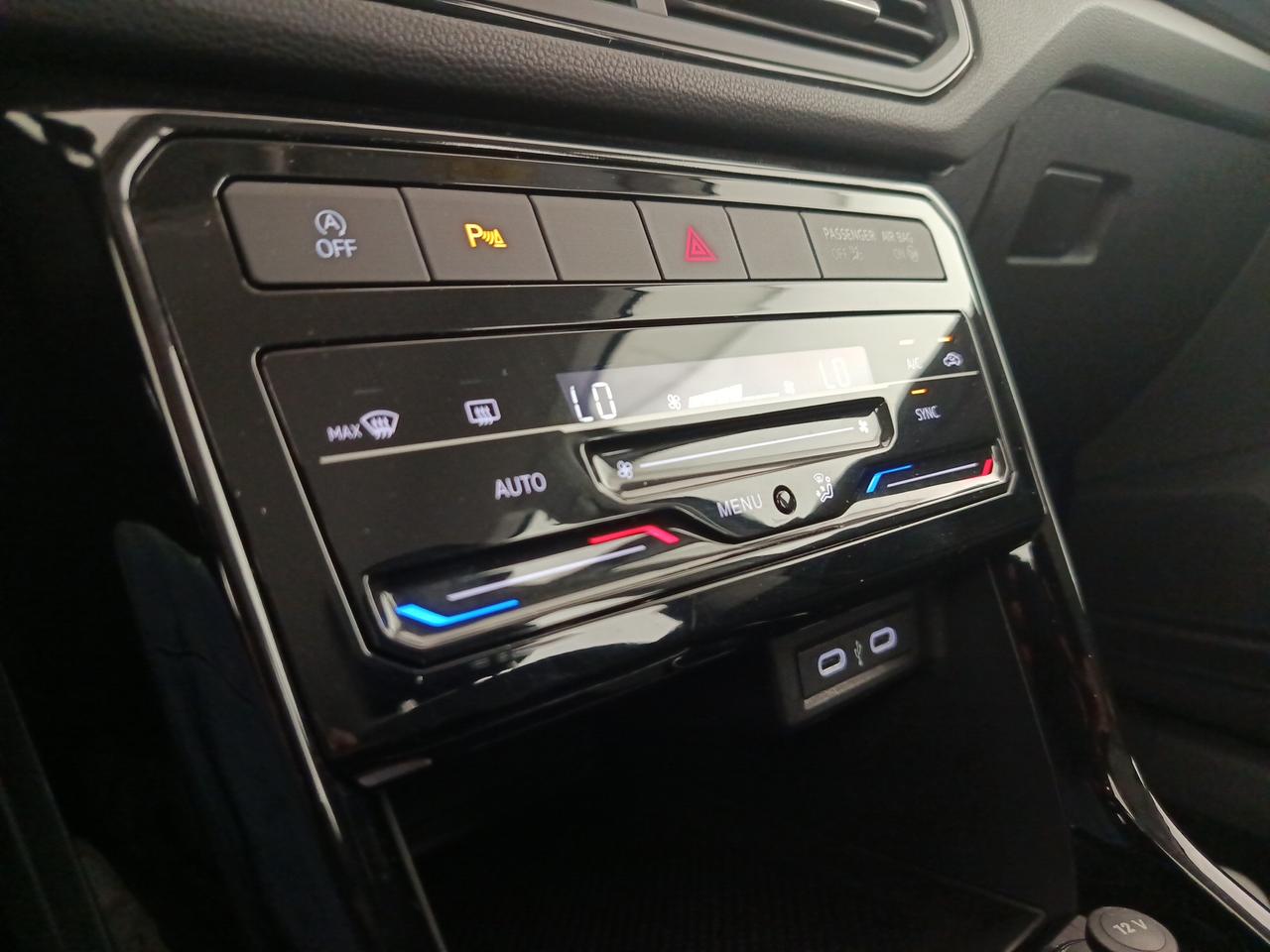 VOLKSWAGEN T-Cross - T-Cross 1.0 TSI Life