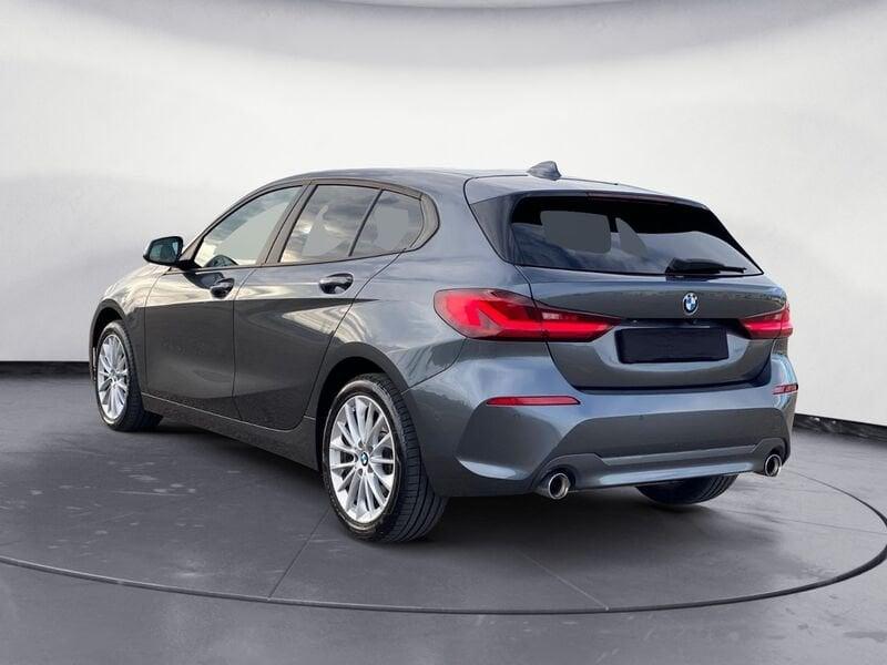 BMW Serie 1 F40 118d Business Advantage auto