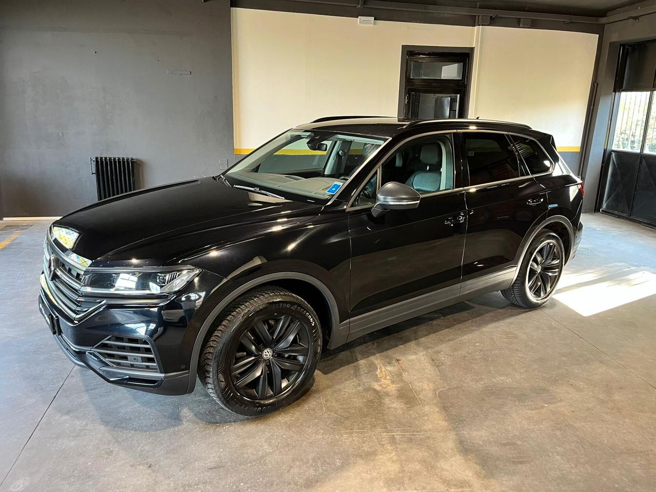 Volkswagen Touareg 3.0 V6 TDI SCR Style IVA ESPOSTA! NO SUPERBOLLO!