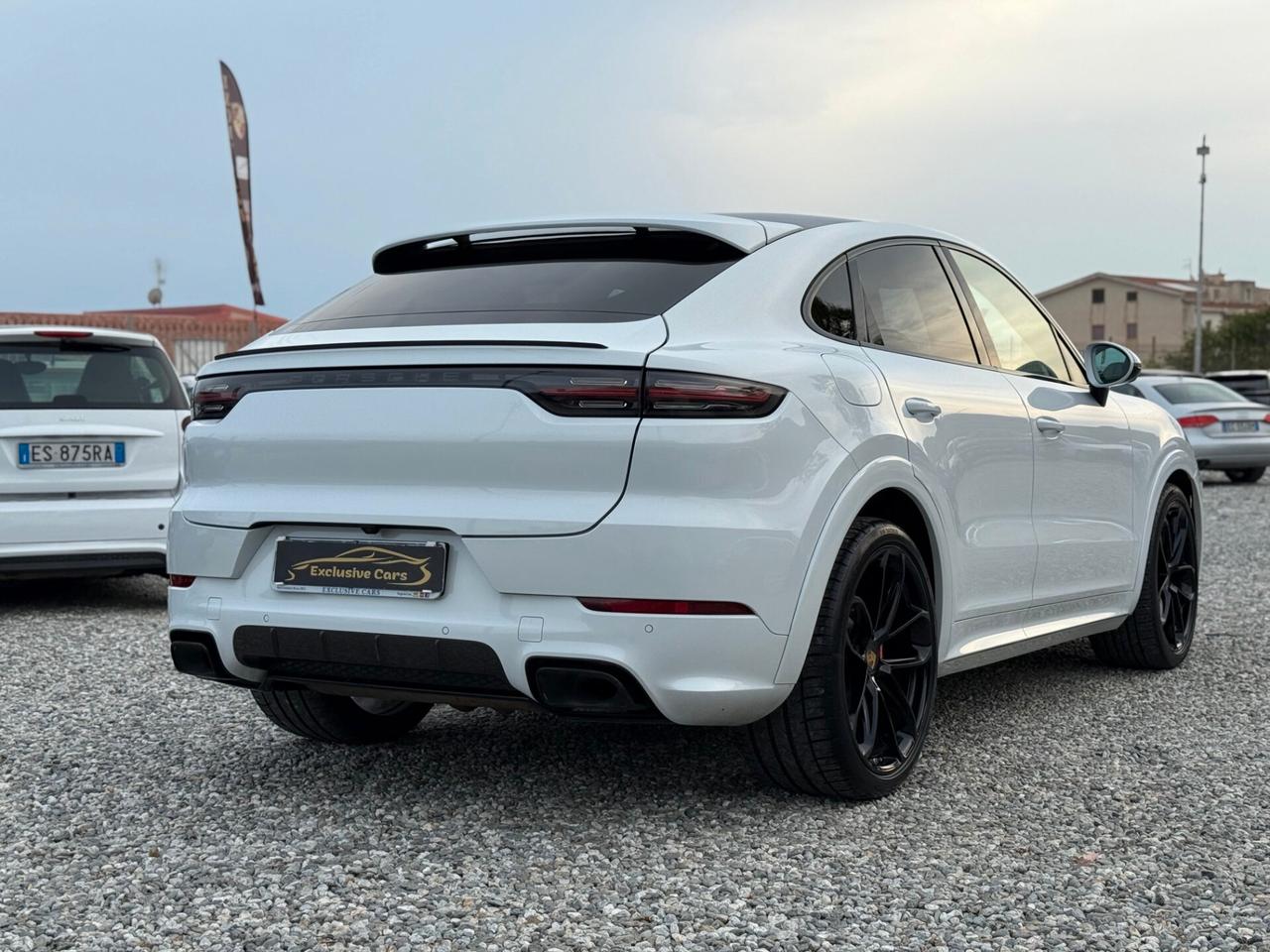 Porsche Cayenne Coupé Allestimento GTS