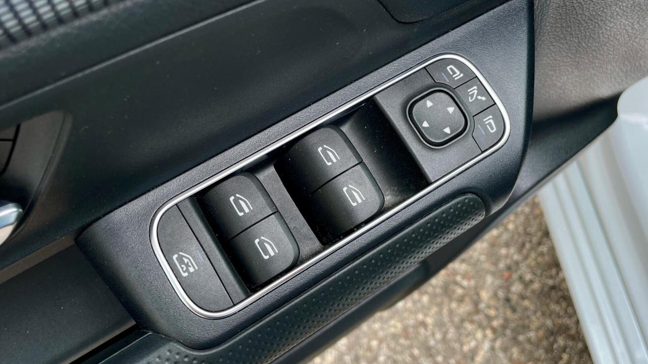 Mercedes-benz B 180d Executive Extra PELLE V.COCKPIT LED