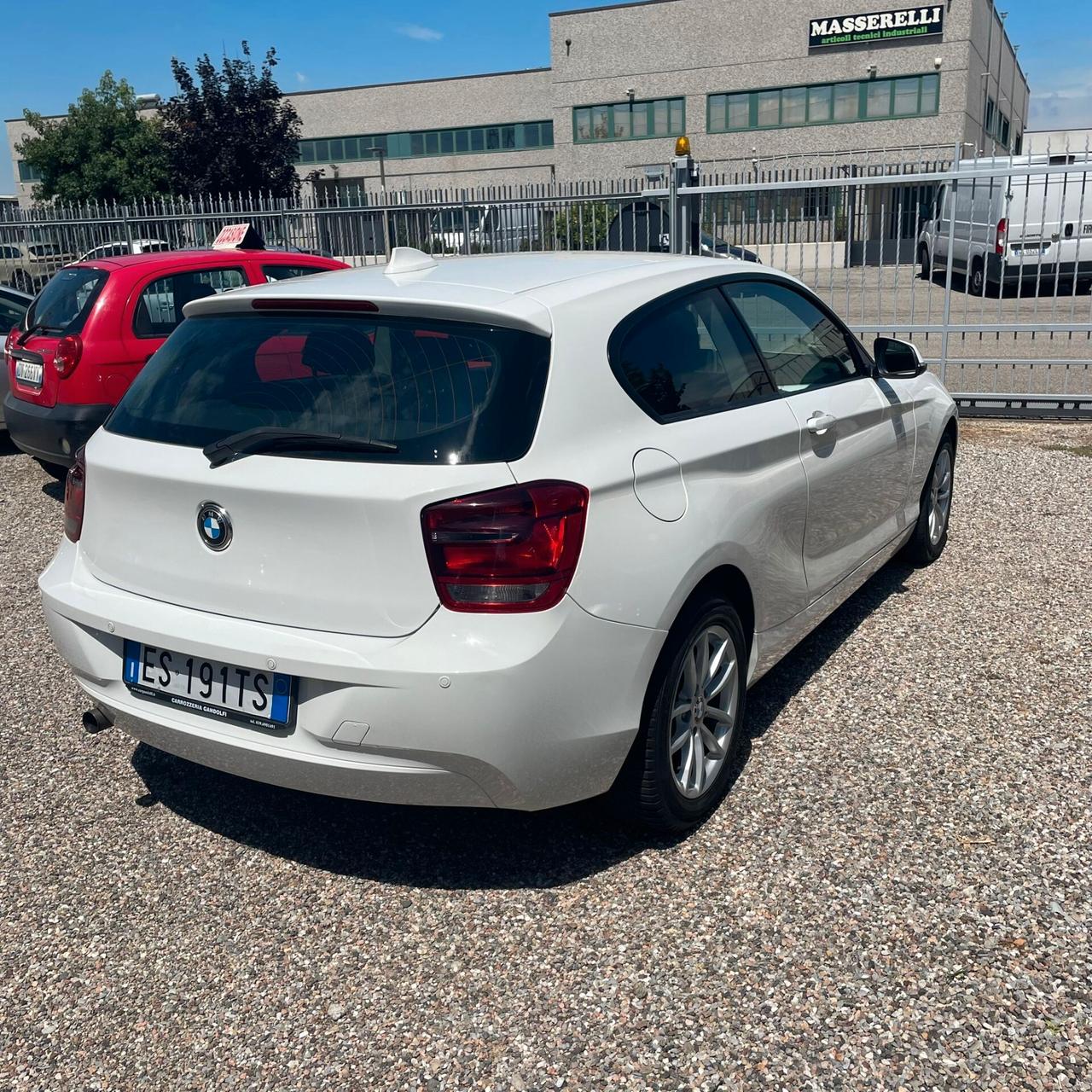 Bmw 114 114i 3p. Joy