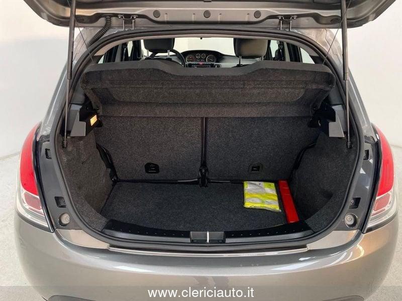 Lancia Ypsilon 1.2 69 CV 5 porte Silver