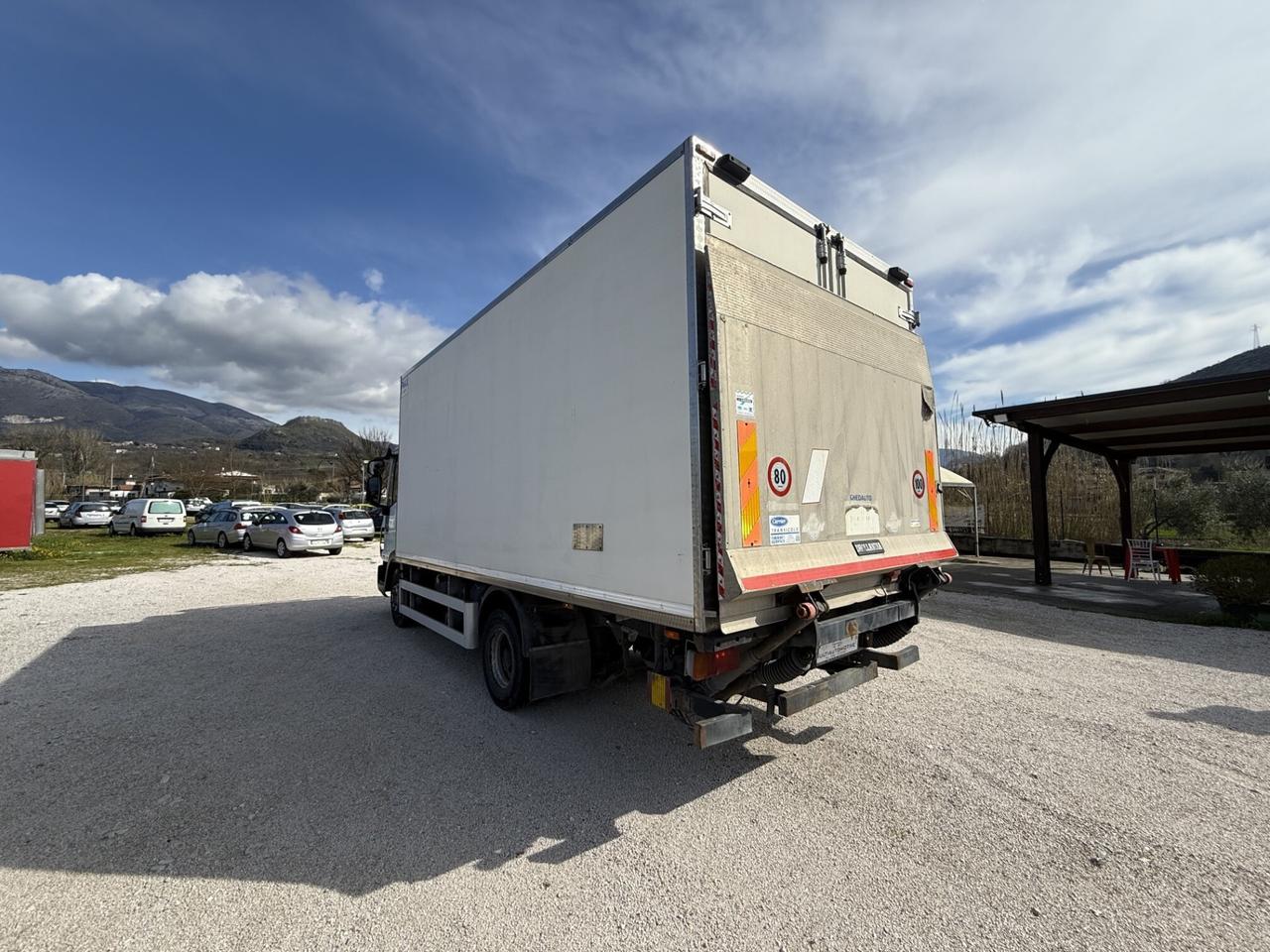 IVECO Eurocargo E5 100E22 con sponda idraulica e sospensioni regolabili/automatiche