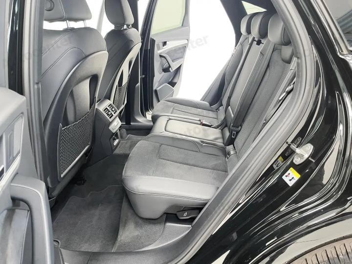 Audi Q5 Sportback 40 2.0 tdi mhev 12V Identity Black quattro s-tronic