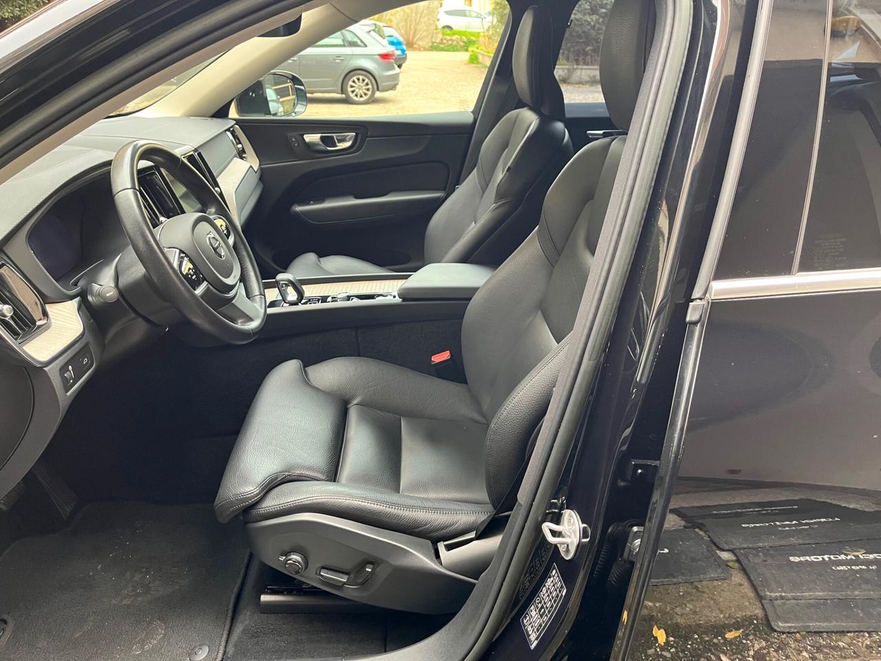 Volvo XC 60 XC60 B4 (d) automatico GearTronic Inscription