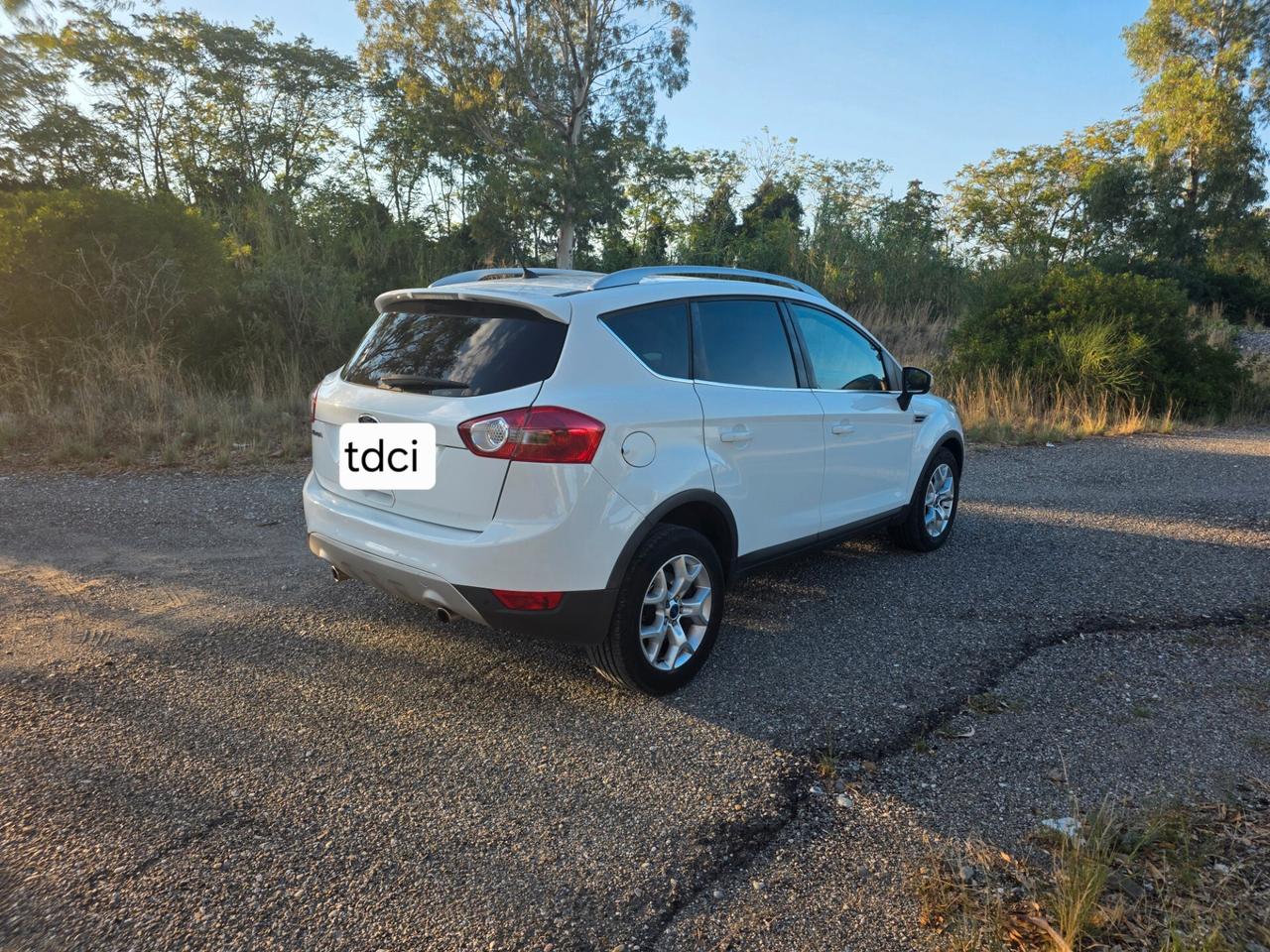 Ford Kuga Kuga+ 2.0 TDCi 140 CV 2WD DPF