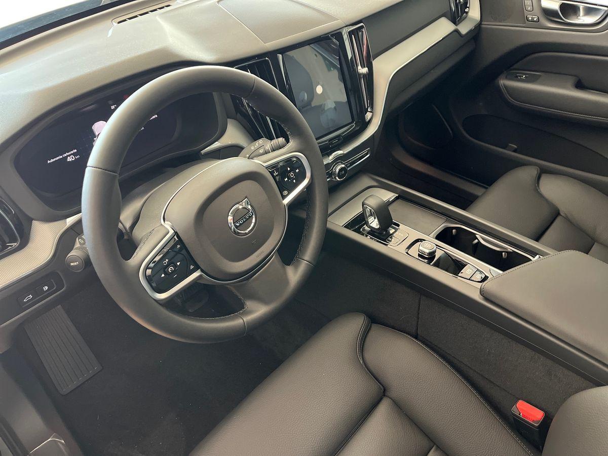 VOLVO XC60 2.0 t6 phev Plus Dark awd auto