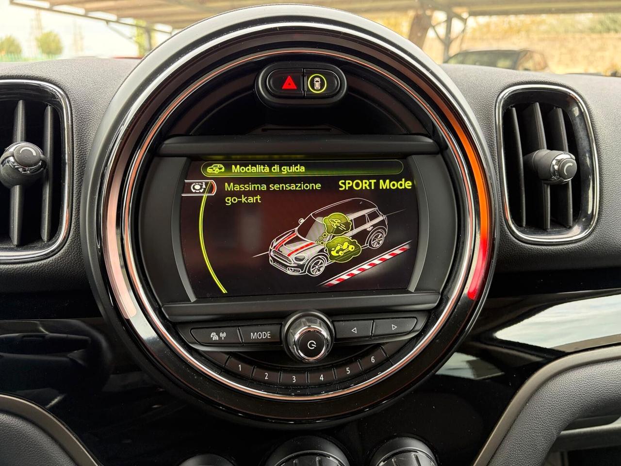 Mini Cooper D Countryman 2.0 Hype