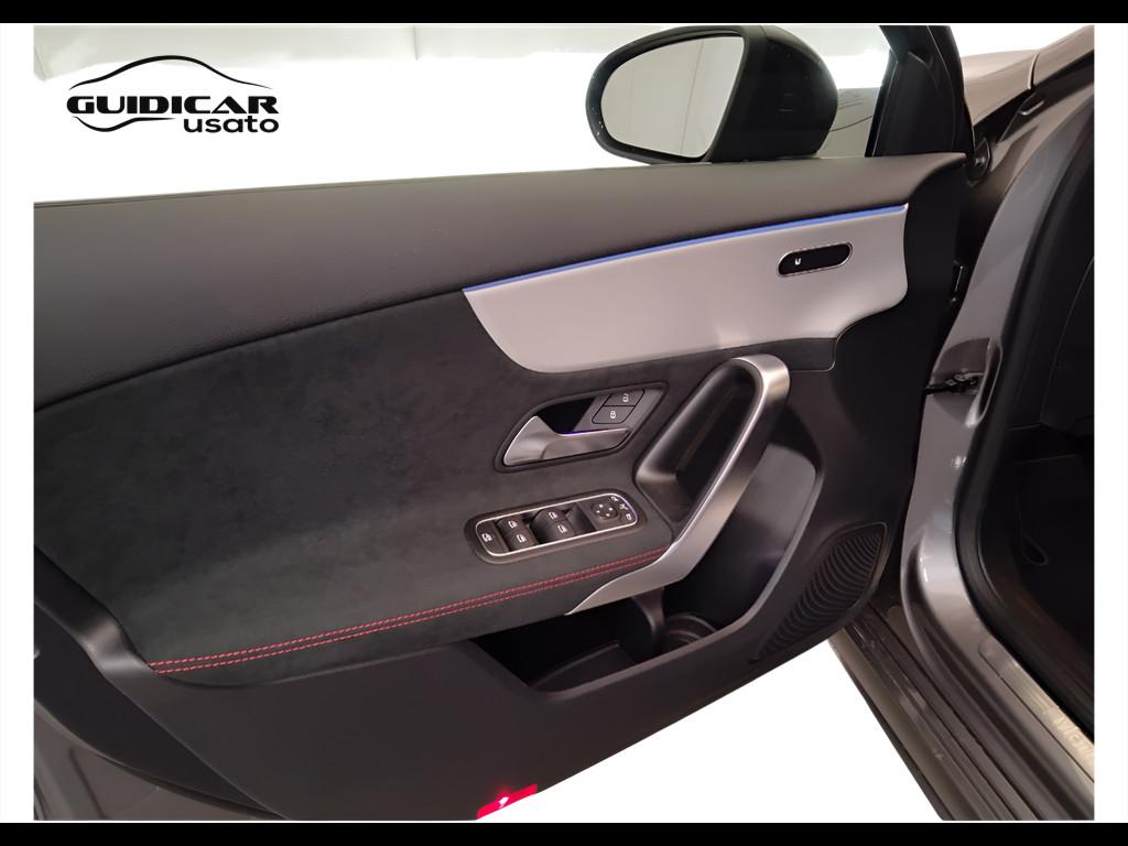 Mercedes-Benz Classe A - W177 2023 - A 180 d AMG Line Advanced Plus auto