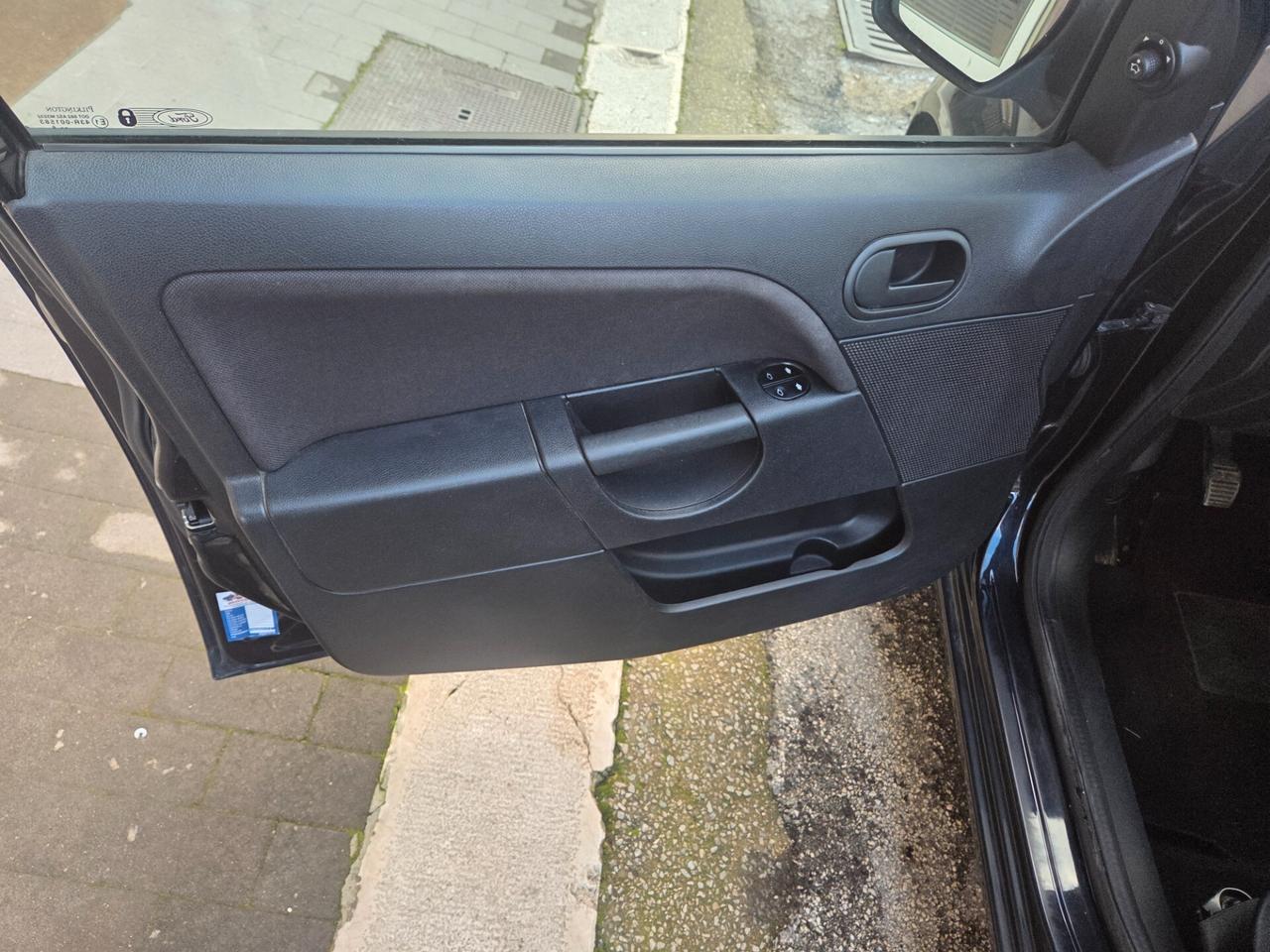 FORD FIESTA 1.4 TDCI 70 CV SOLI KM 100000 CERTIF