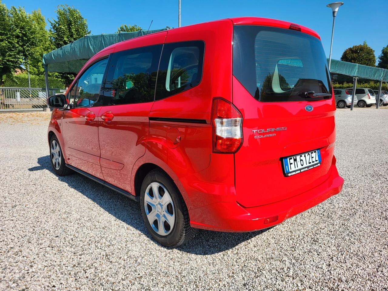 Ford Tourneo Courier 1.5 TDCI 75 CV Sport