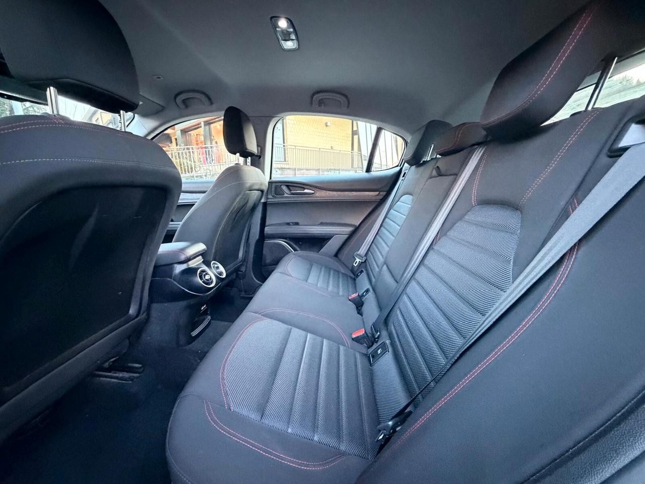 Alfa Romeo Stelvio 2.2 Turbodiesel 160 CV AT8 RWD Business 2021