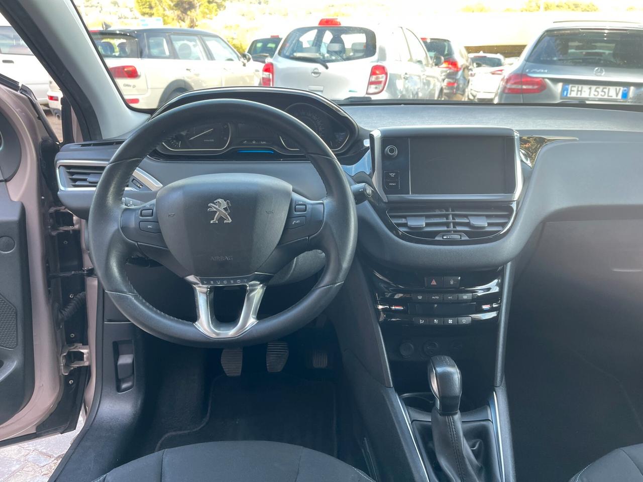 Peugeot 208 1.4 HDi 68 CV 5 porte Business NEO PATENTATI
