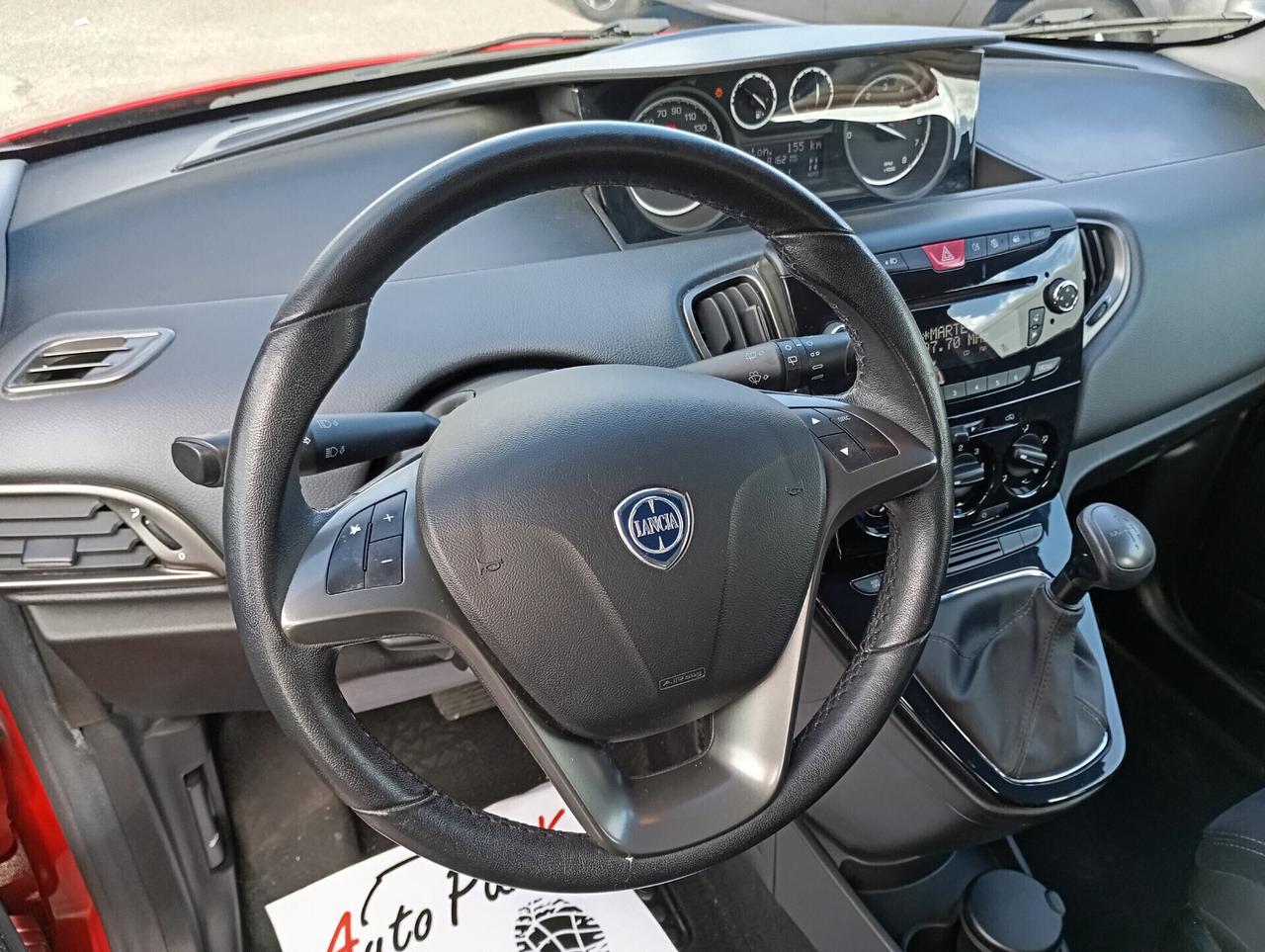 Lancia Ypsilon 5P 0.9 TwinAir 85CV Gold Aut.