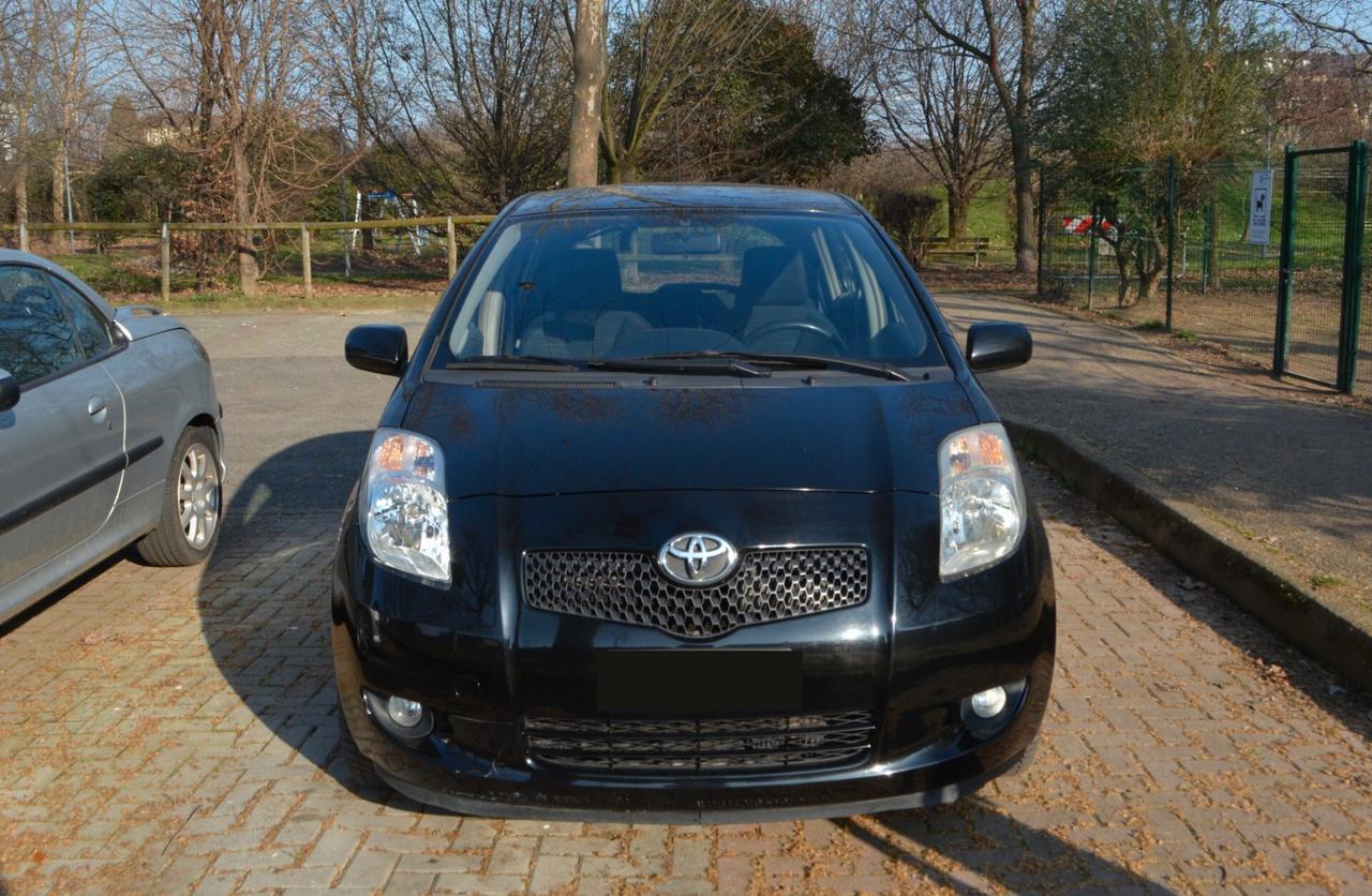 Toyota Yaris 1.4 D-4D 5 porte Navi