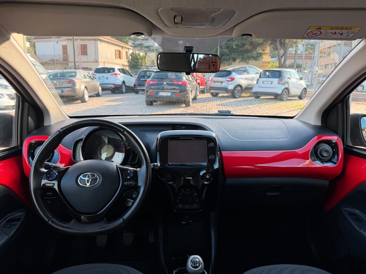 Toyota Aygo 1.0 VVT-i 69 CV 5 porte x-cool