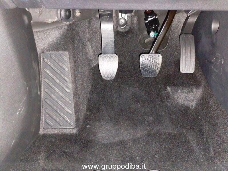 MG ZS 1.5L MT STD Pebble Black