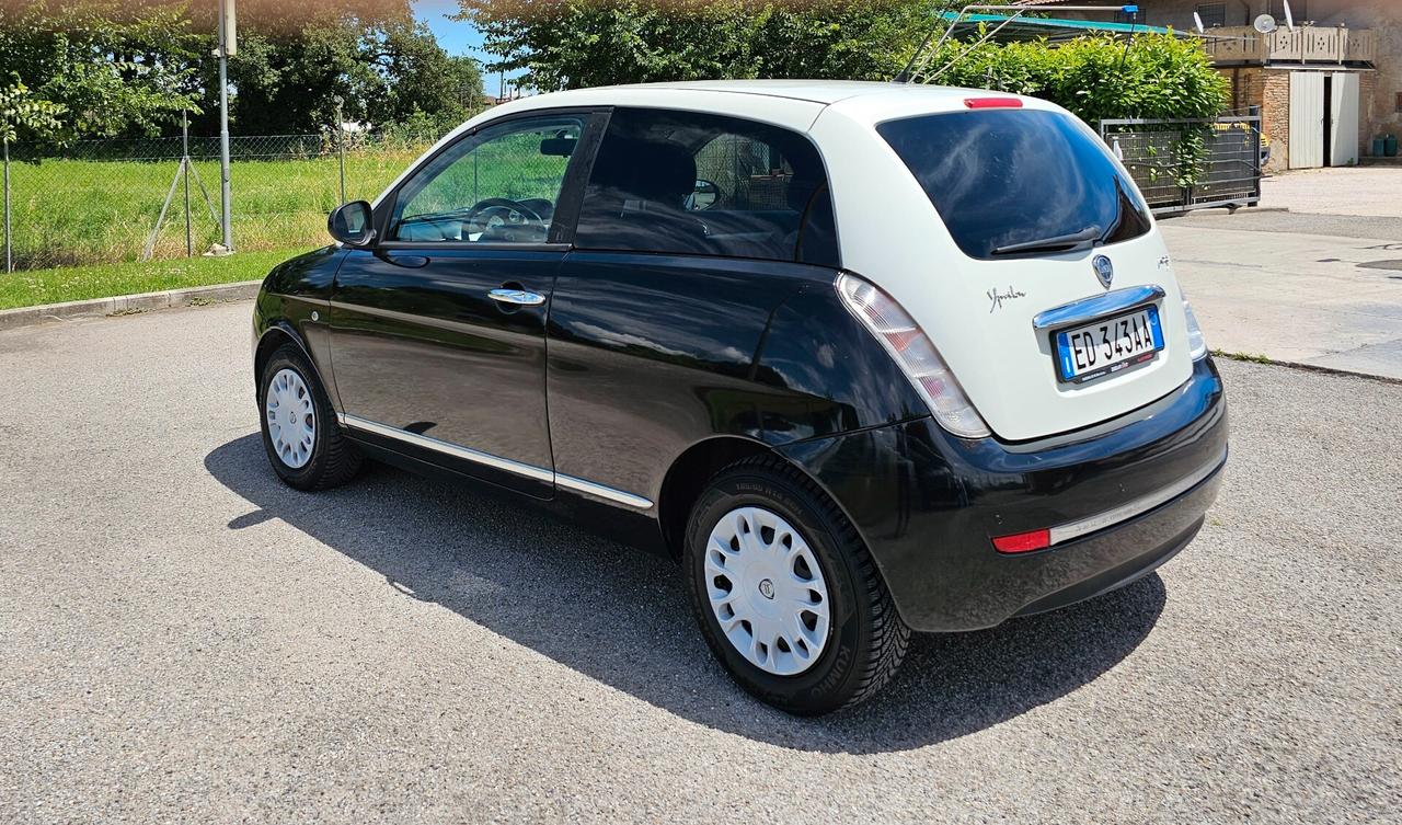 Lancia Ypsilon 1.3 MJT 75 CV Platinum