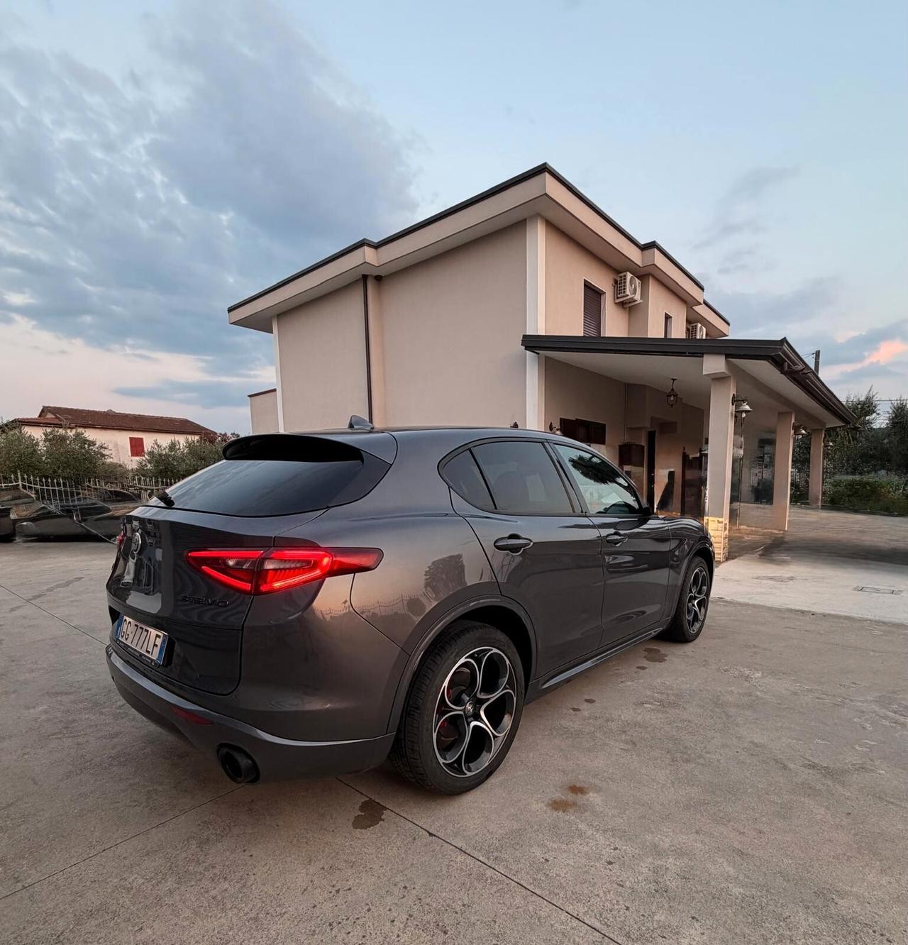 Alfa Romeo Stelvio 2.2 210 CV Q4 Veloce Pack Performance