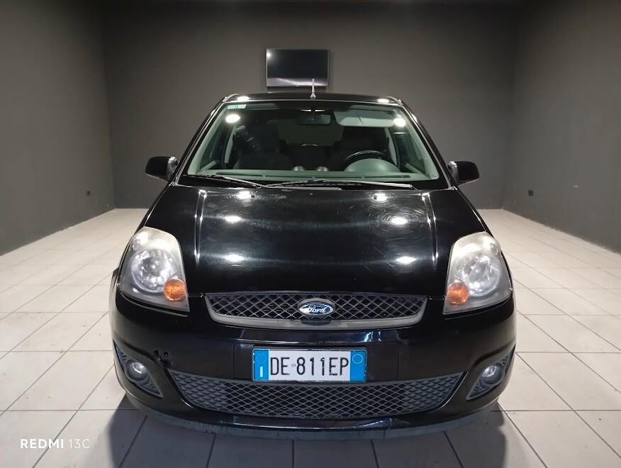 Ford Fiesta del 2007 benzina 90.000 km