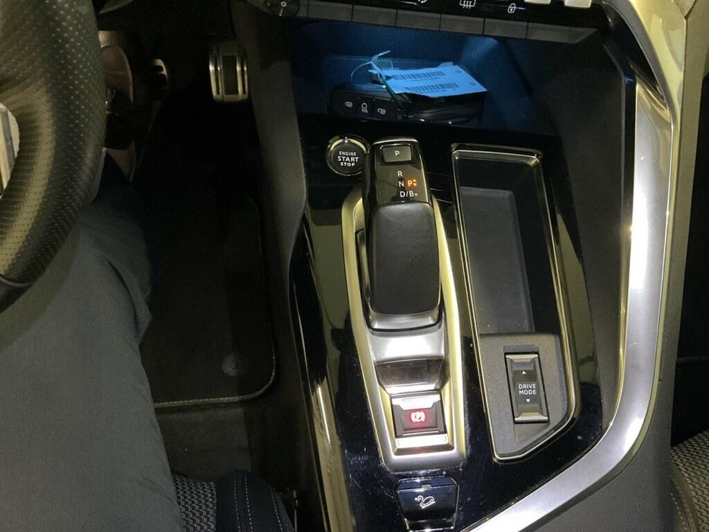 Peugeot 3008 1.6 HYBRID4 GT Pack 4x4 e-EAT8