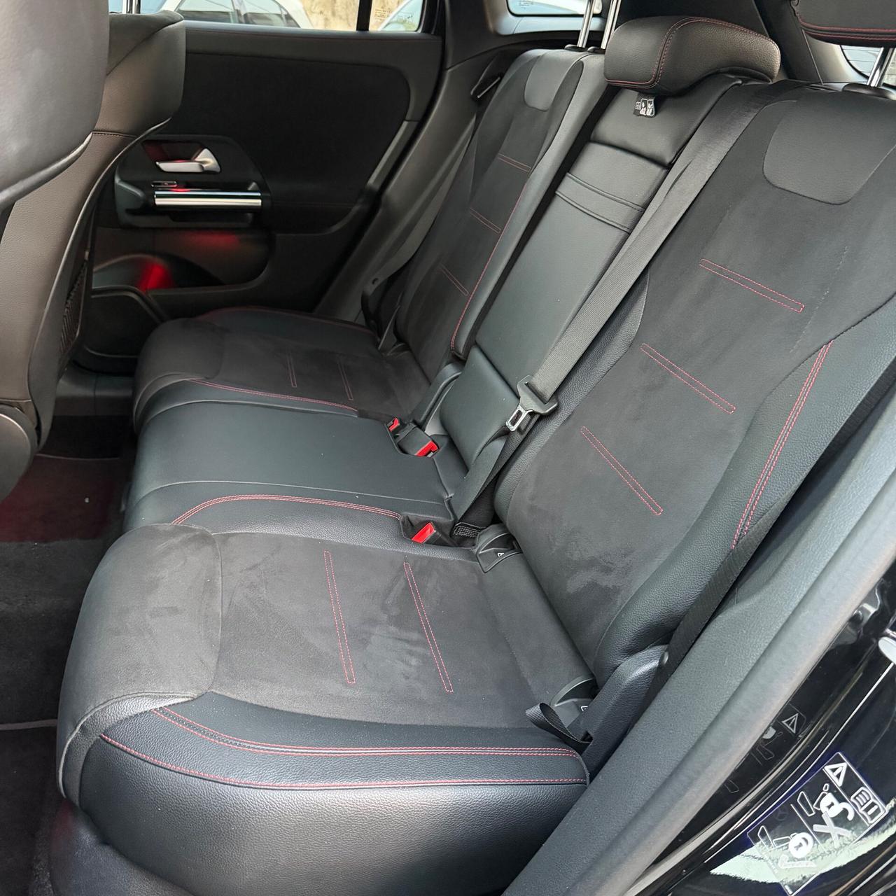 Mercedes-benz GLA 200d AMG Premium Full