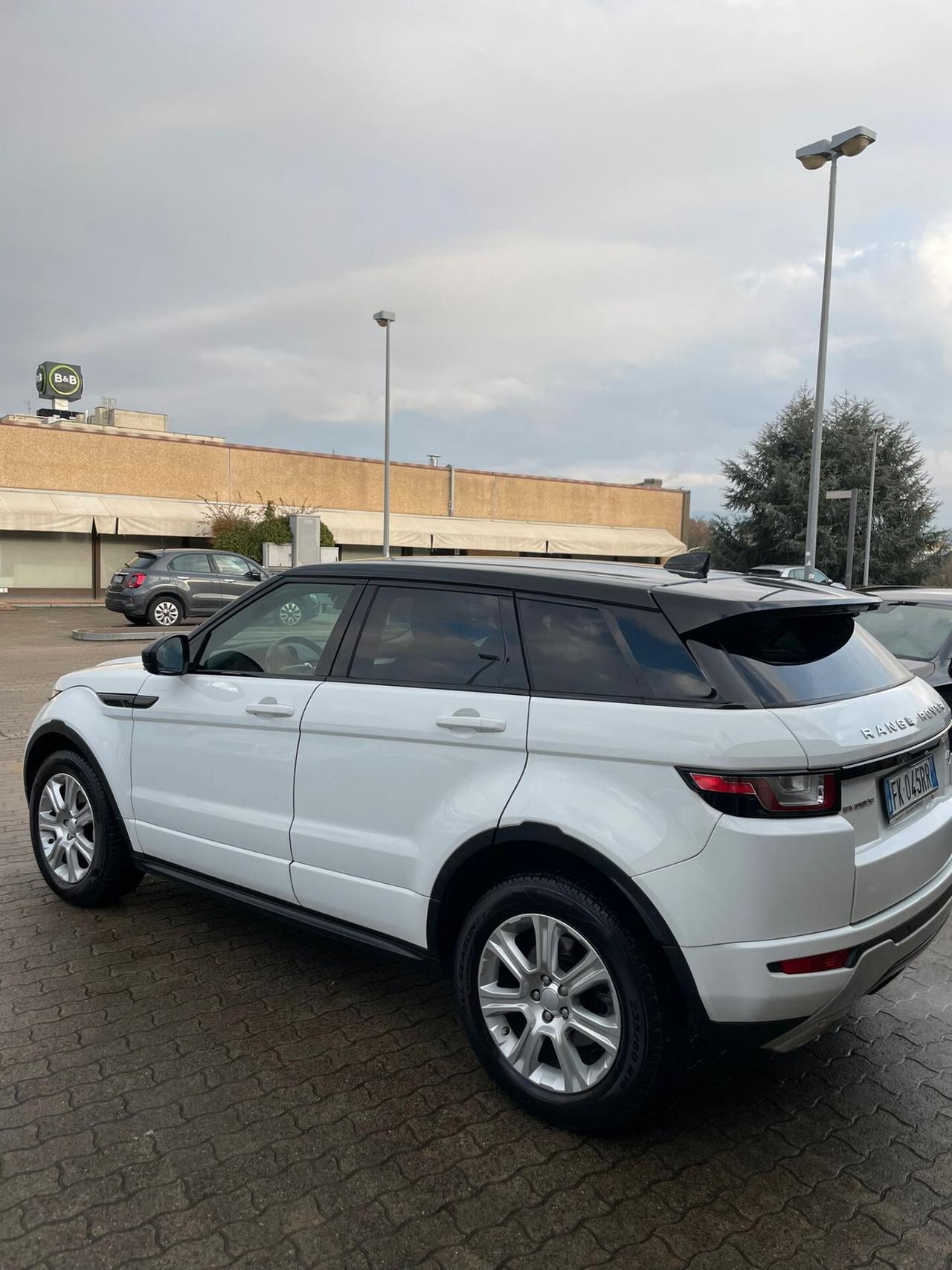 Land Rover Range Evoque 2.0 TD4 150 CV 5p. SE Dynamic
