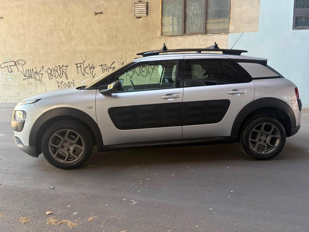 Citroen C4 Cactus BlueHDi 100 S&S Shine