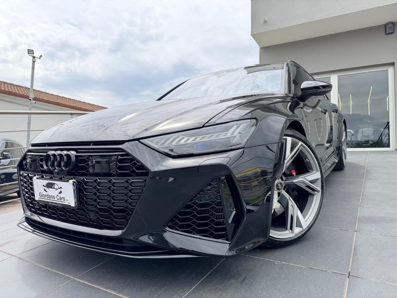 Audi RS6 RS 6 Avant 4.0 TFSI V8 quattro tiptronic Performance