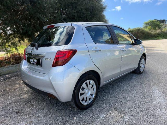 TOYOTA Yaris 1.0 5 porte LOUNGE