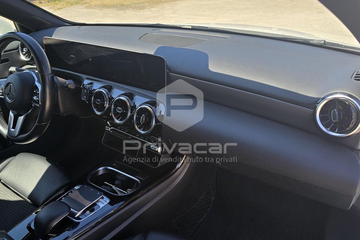 MERCEDES A 200 d Automatic 4Matic Sport