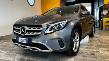 MERCEDES-BENZ GLA 180 Sport