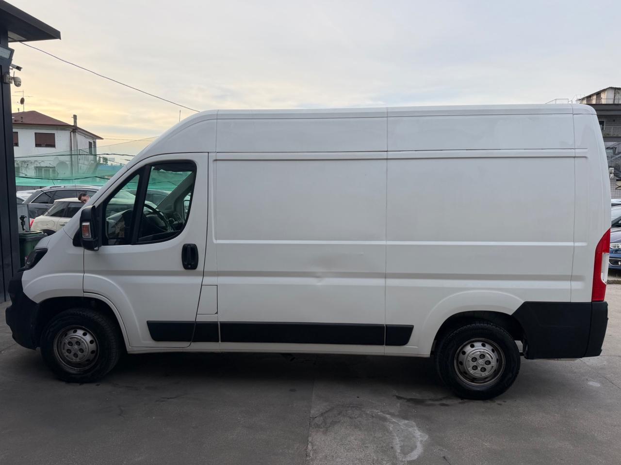 Peugeot Boxer 330 2.2 BlueHDi 140 S&S PM-TM Furgone