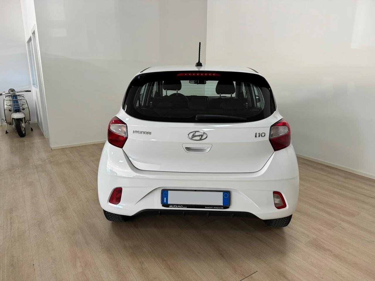 Hyundai i10 1.0 MPI Tech A/T **** NEOPATENTATI****