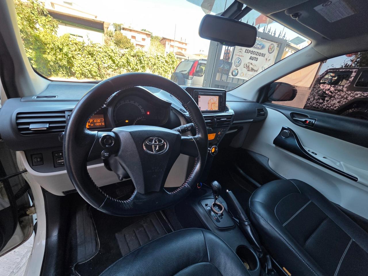 Toyota iQ 1.3 CVT Style