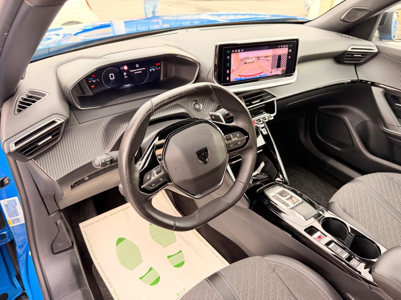 Peugeot 2008 1.5 BlueHDi 130 EAT8 Allure navi cockpit