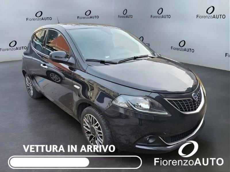 Lancia Ypsilon 1.0 FireFly 5 porte S&S Hybrid Gold Plus