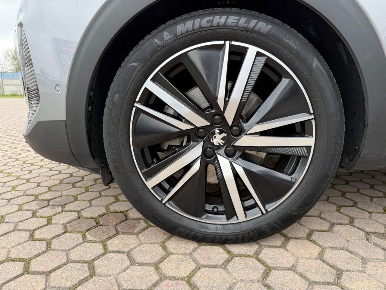 Peugeot 3008 Hybrid 225 e-EAT8 GT