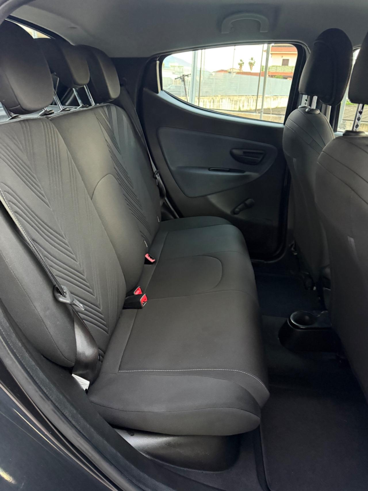 Lancia Ypsilon 1.0 FireFly 5 porte S&S Hybrid Ecochic Gold