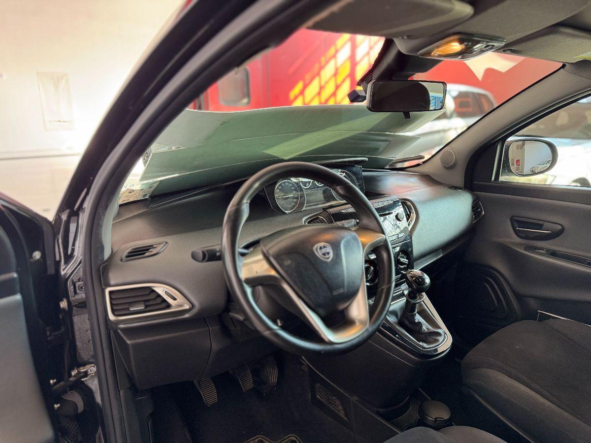 LANCIA - Ypsilon - 1.2 69 CV 5 porte S&S Platinum
