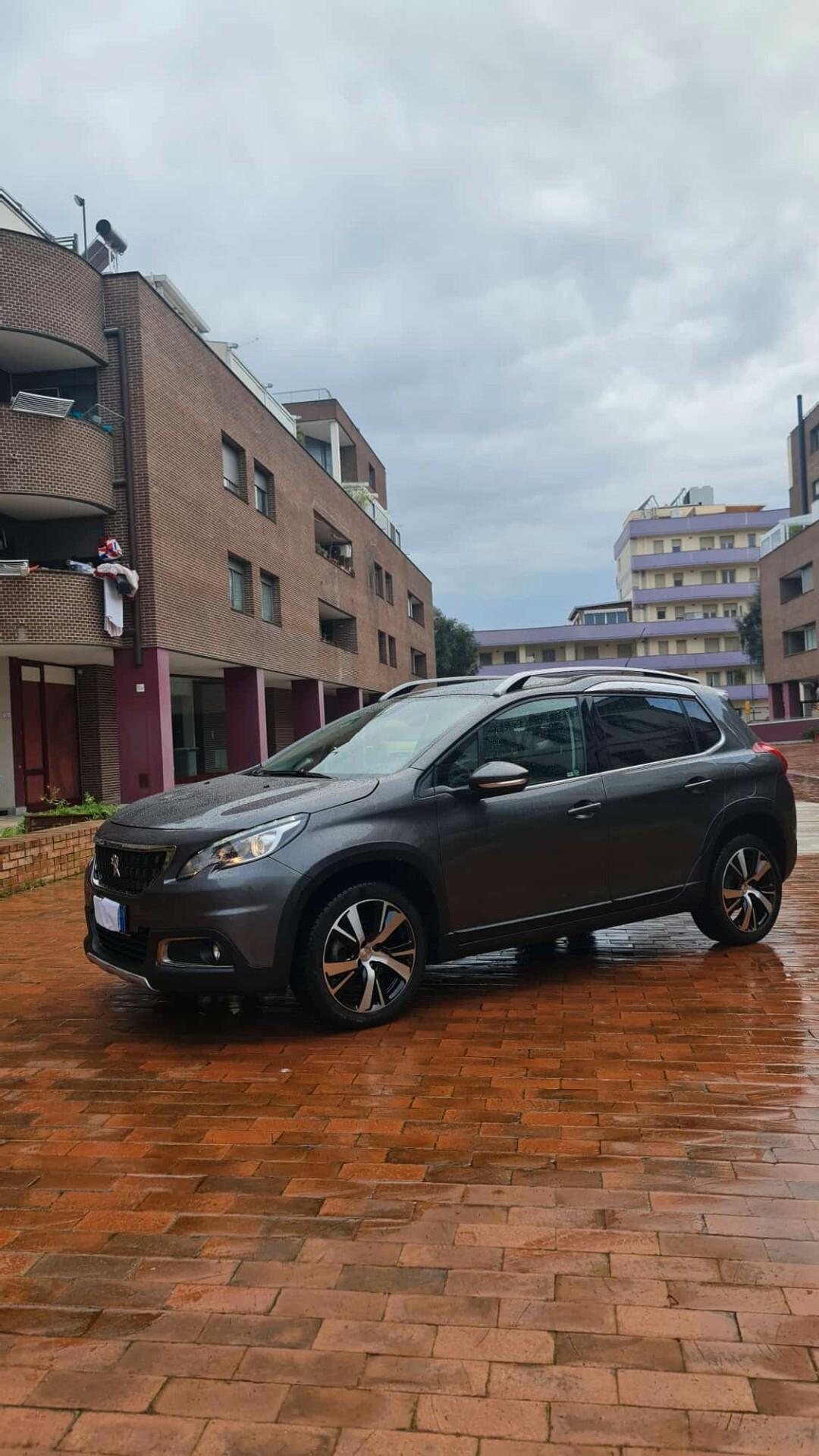 Peugeot 2008 Peugeot 2008 2008 1.6 bluehdi Allure 100cv TETTO CIEL PANORAMICO