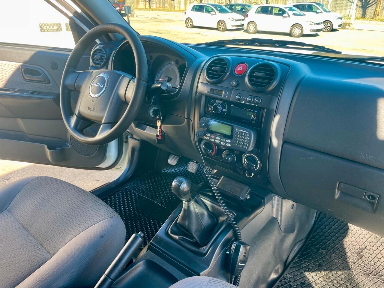 ISUZU D-MAX 2.5 TD CR SPACE L SUPER - 4X4