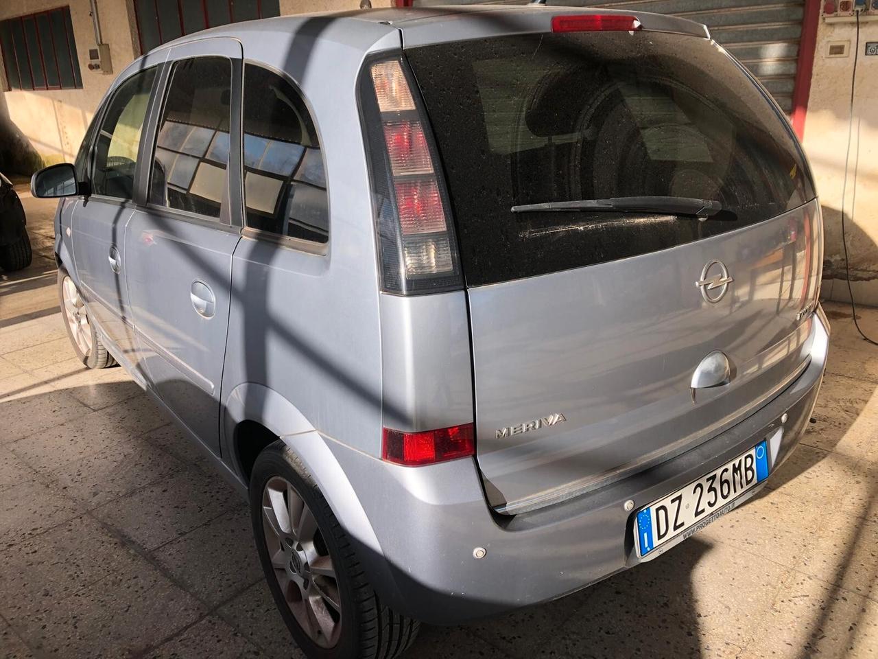 Opel Meriva 1.7 CDTI 125CV Cosmo