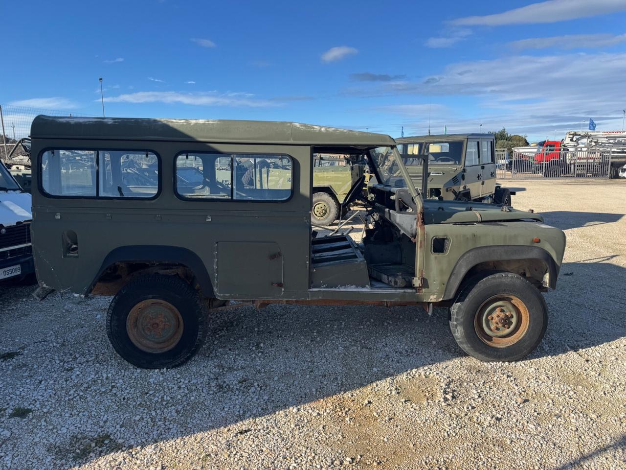 Land Rover Defender 110 HT meccanica buona da restaurare