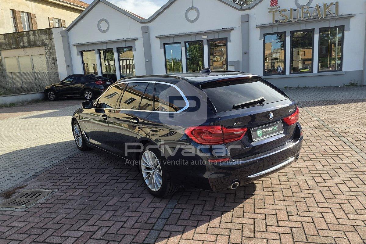 BMW 530d xDrive 249CV Touring Luxury