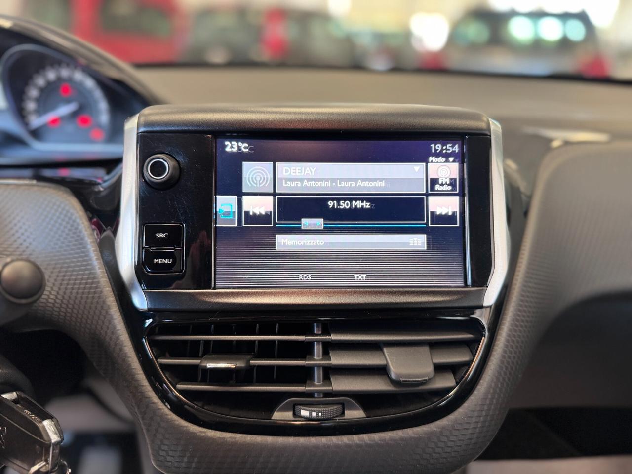 Peugeot 2008 BlueHDi 100 Allure