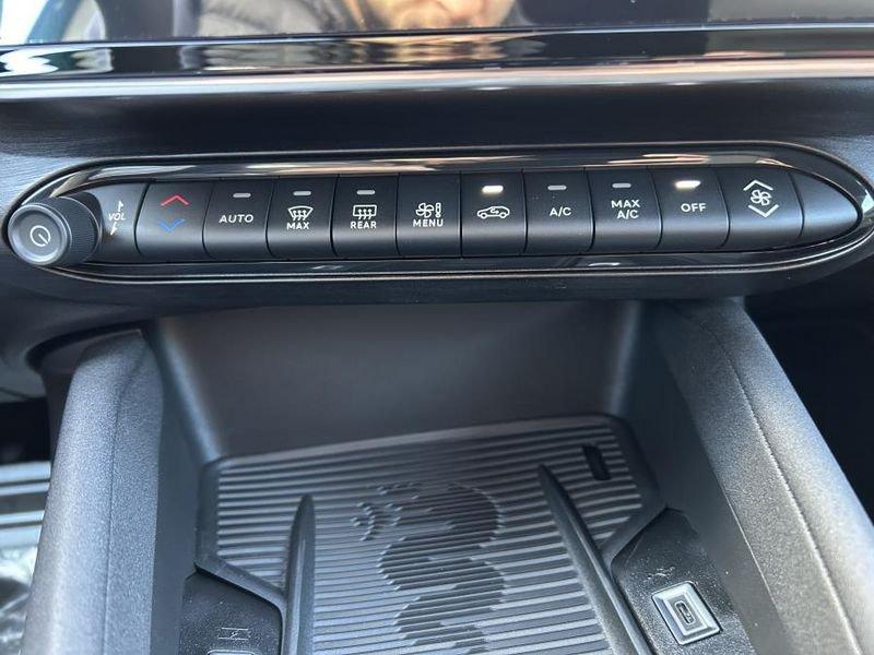 Alfa Romeo Junior 1.2 145 CV Hybrid eDCT6 Ti + PACK TECHNO+18"