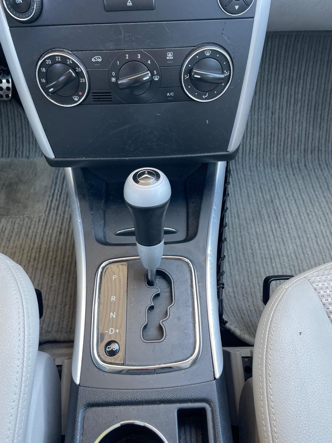 MERCEDES CLASSE B NEOPATENTATI 2.0 DISEL SPORT CAMBIO AUTOMATICO.