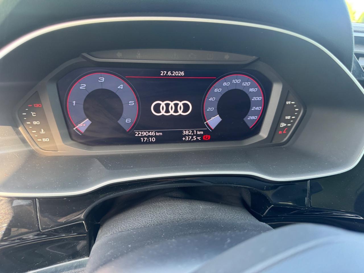 Audi Q3 2.0 TDI 150 CV S tronic line Edition